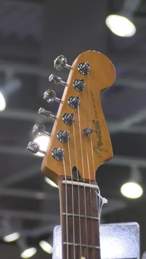 Fender - 70th Anniversary Stratocaster Nebula Noir 3